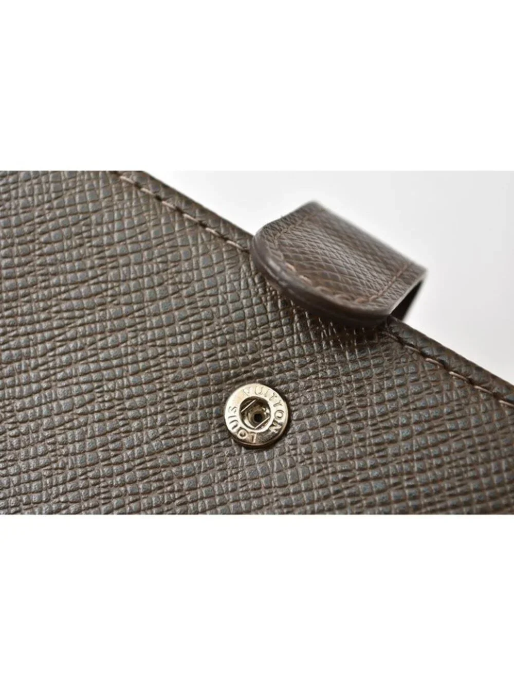 Louis Vuitton 260410w68 brand